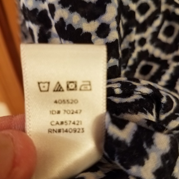 LOFT Aztec Printed Button Down Shirt Size Medium - Picture 5 of 7